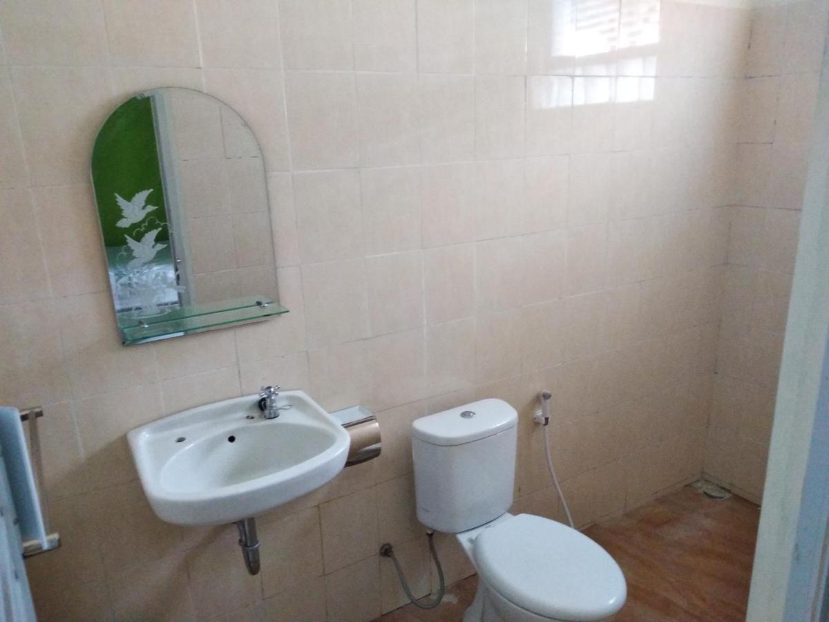 Omah Inap D24 Syariah Near Universitas Aisyiah Yogyakarta Mitra Reddoorz Sleman  Exterior foto
